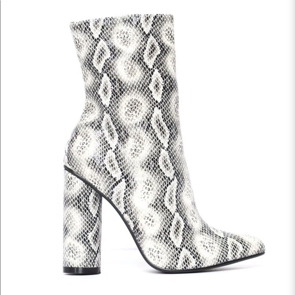 Fashion Nova Shoes - Fashion Nova faux suede heeled boots Fashion Nova Shoes - Fashion Nova faux suede heeled boots